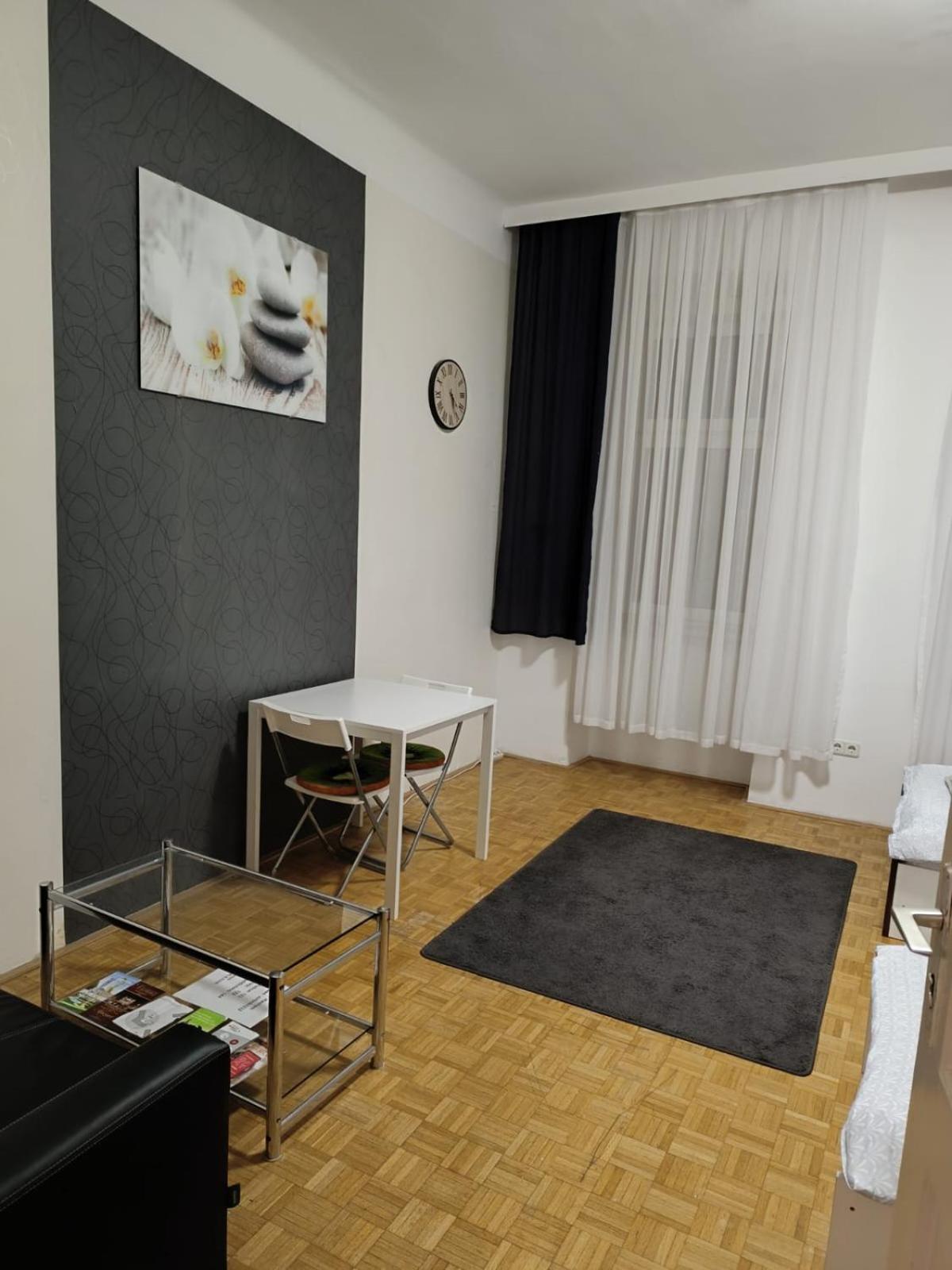 Wohnung In Der Naehe Wiener Stadthalle Und Zentrum 9 Екстериор снимка